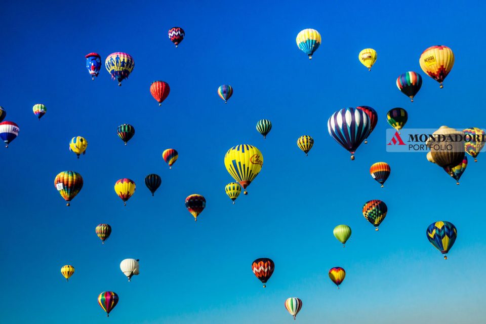 Mongolfiere in cielo
