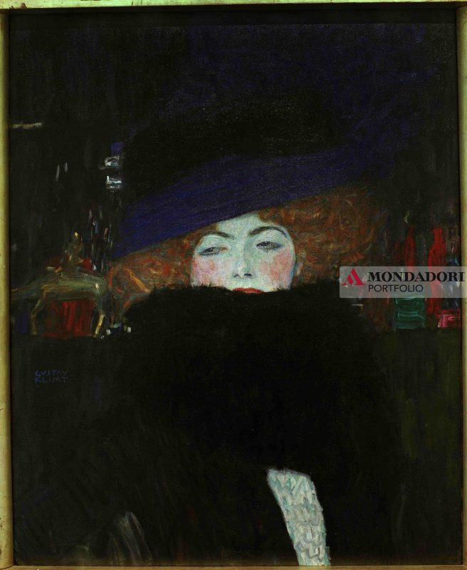 Signora con cappello e boa di piume, 1909, olio su tela