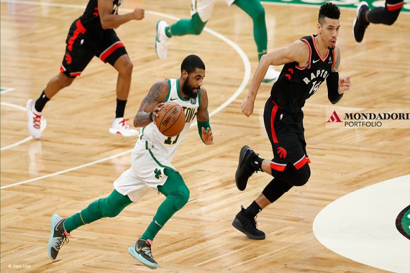 È stata una settimana difficile per i Boston Celtics di Kyrie Irving, che sono riusciti a strappare una vittoria 117-108 contro i Toronto Raptors dopo 3 sconfitte consecutive. 