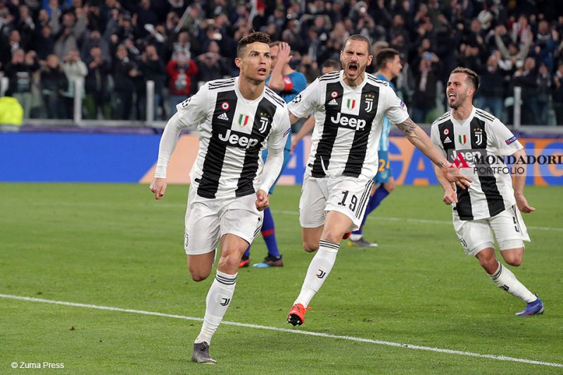Il derby di Milano - Cristiano Ronaldo, numero 7 della Juventus, festeggia dopo aver segnato il suo terzo gol durante la partita di ritorno della UEFA Champions League tra Juventus e Atletico Madrid.