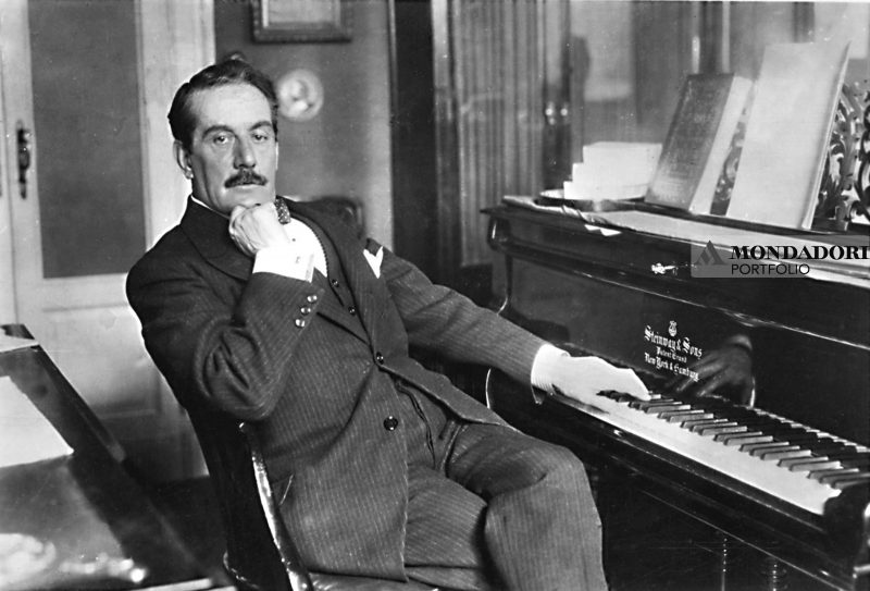 il compositore italiano Giacomo Puccini